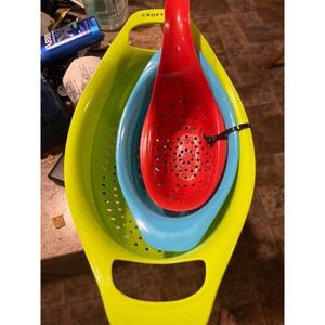 Crofton  Colander Strainer Set 3 Piece Nesting Kitchen Tool Red Blue Green